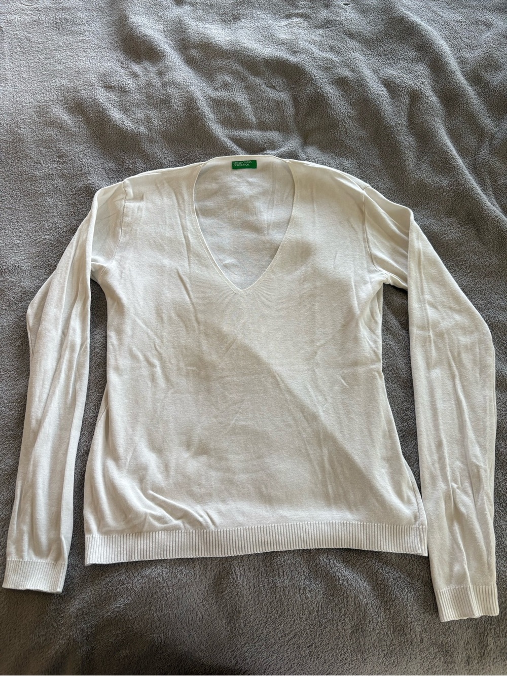 United Colors Of Benetton Cream V-Neck Knit Sweater
